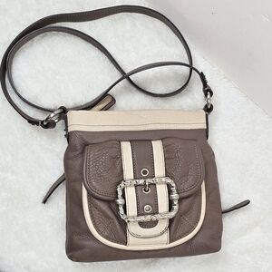 B. Makowsky Pebbled Leather Chunky Hardware Crossbody Bag   Indie Sleeze